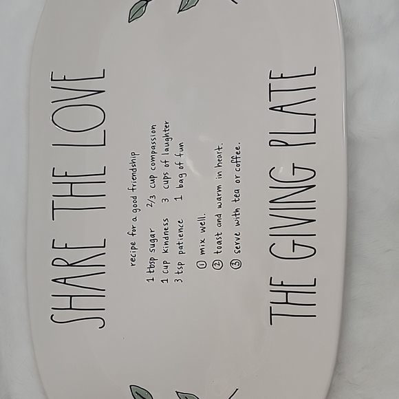 Rae Dunn Share The Love The Giving Plate - Picture 6 of 6